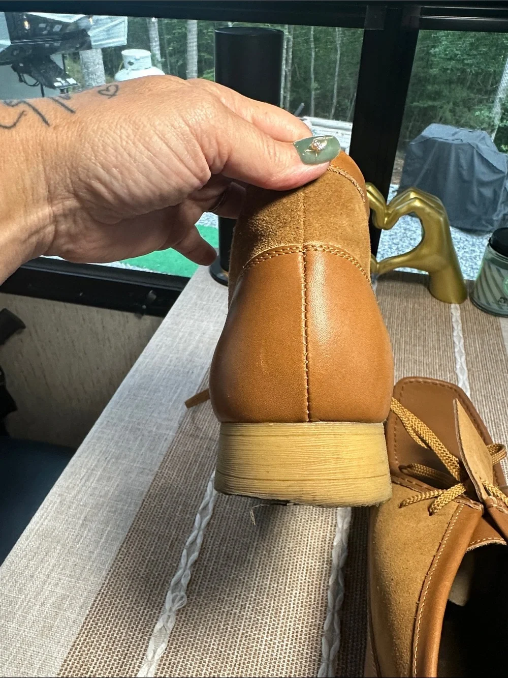 Men’s Tan Leather Chukka Boots